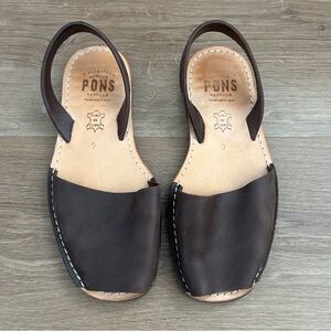 Pons Classic Avarca Sandals - Chocolate Color